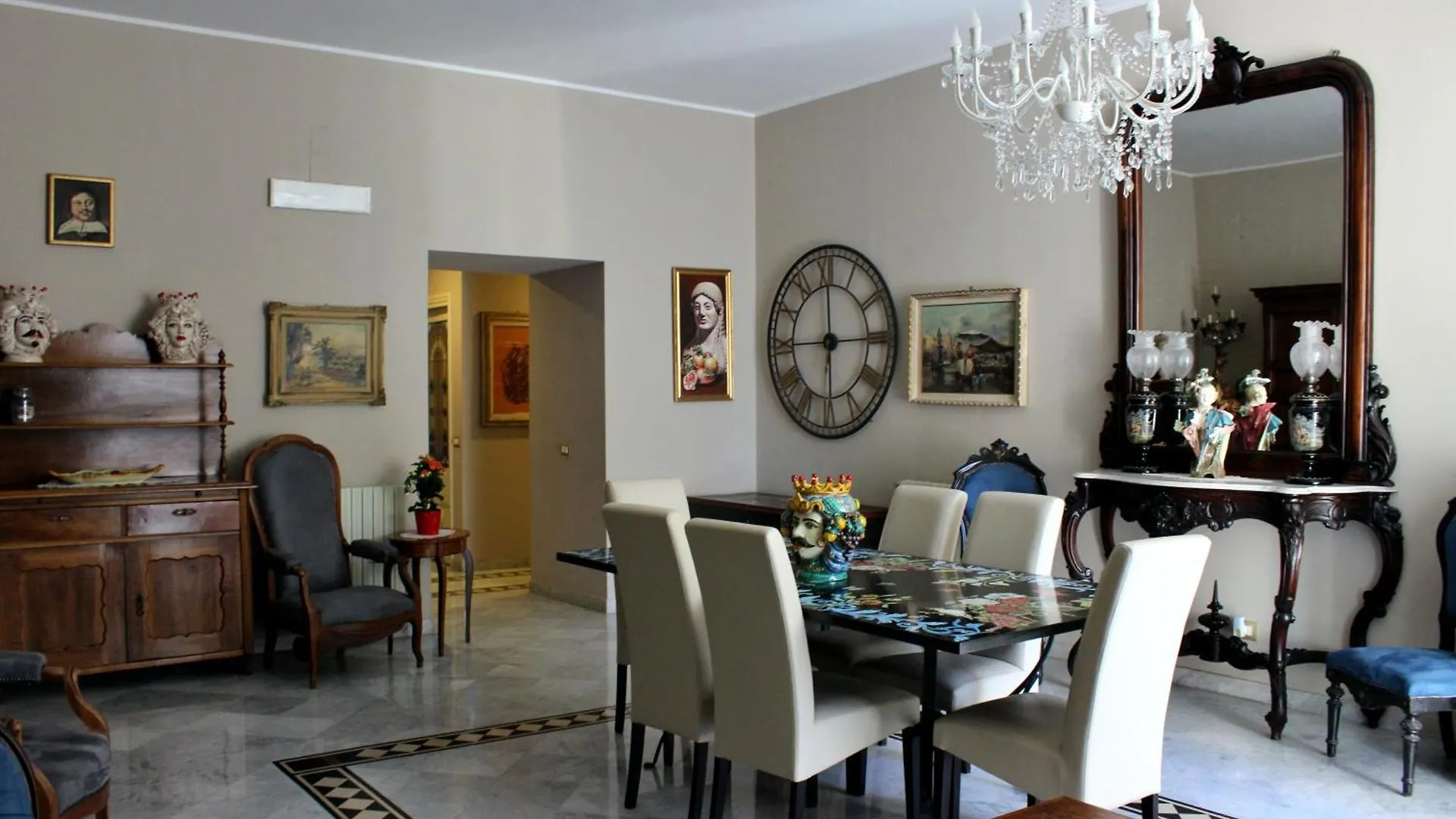 Il Barocco, 3 Bedrooms Deluxe Apartment 230Mq2 Catania Italy