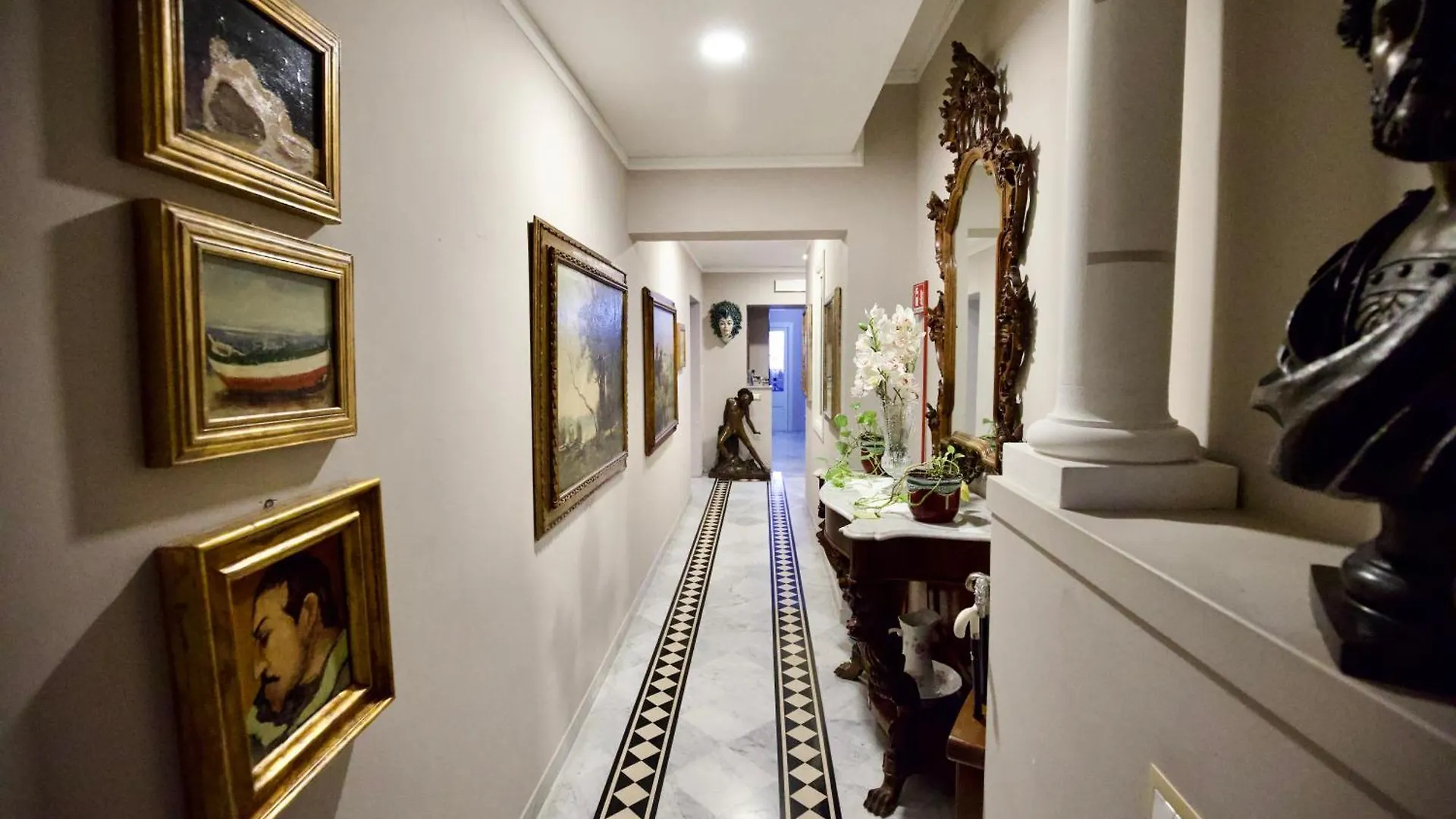 Il Barocco, 3 Bedrooms Deluxe Apartment 230Mq2 Catania 0*,  Italy
